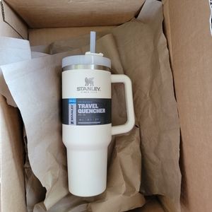 Stanley Quencher 40 oz Tumbler- Cream